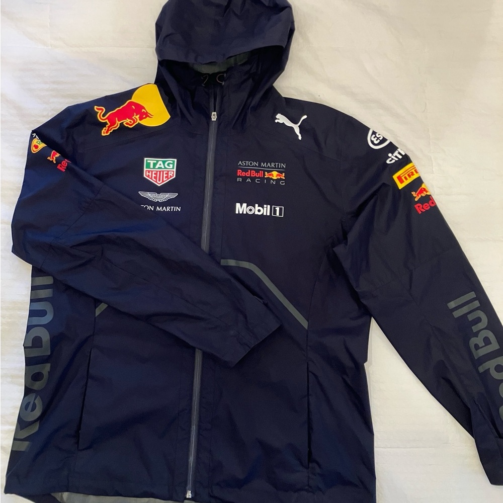 Puma Red Bull F1 Raincoat XL